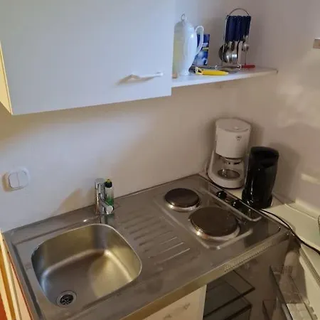 Appartement Schoener Gartenbungalow *