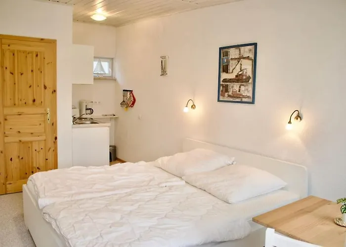 Schoener Gartenbungalow *