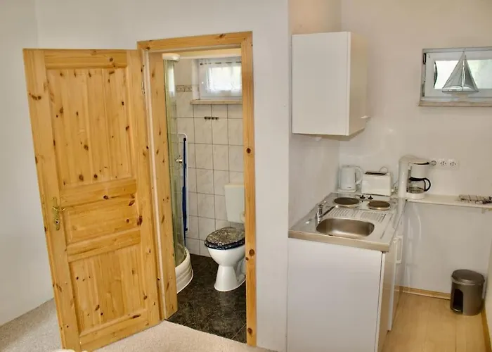 Apartament Schoener Gartenbungalow Sellin (Rugen)